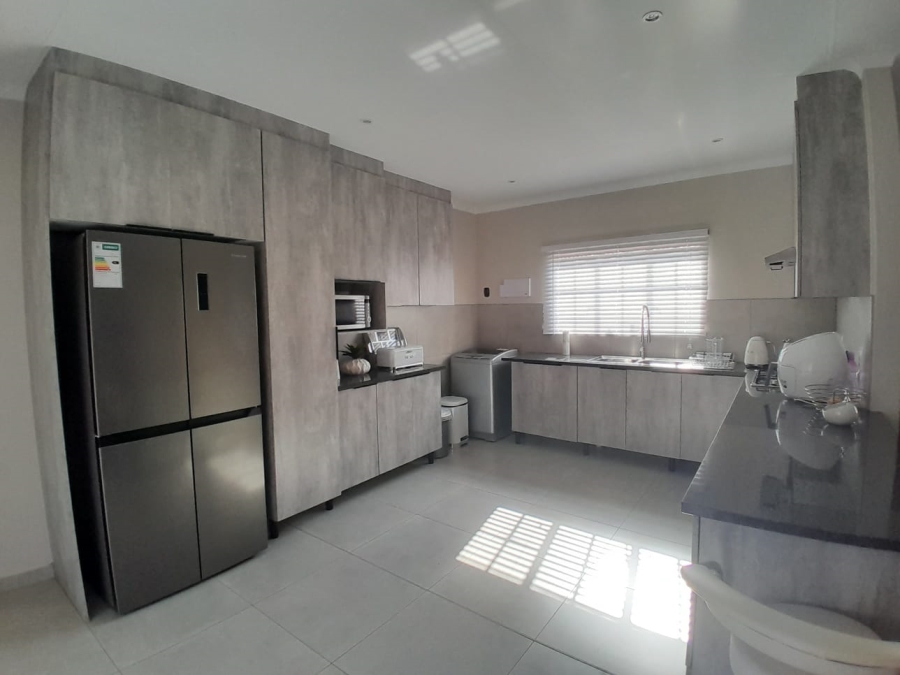3 Bedroom Property for Sale in Hexrivier Lifestyle Estate North West